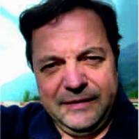   Hombre de 55 años Alte. Brown