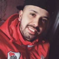   Hombre de 32 años Alte. Brown