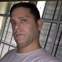   Hombre de 44 años Villa Pueyrredon