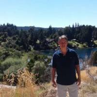   Hombre de 57 años Dolores