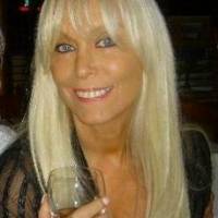   Mujer de 72 años Abasto