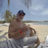   Hombre de 78 años Congreso