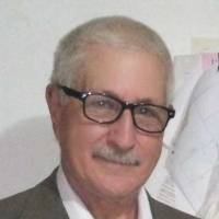   Hombre de 74 años Bernal