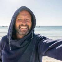   Hombre de 54 años Campana