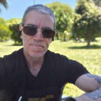   Hombre de 56 años Olivos
