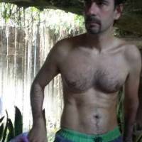   Hombre de 52 años Bernal