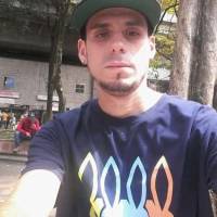   Hombre de 33 años Medellin
