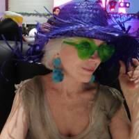   Mujer de 75 años Retiro