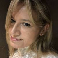   Mujer de 54 años Abasto