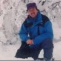   Hombre de 57 años Abasto