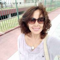   Mujer de 62 años Flores