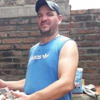   Hombre de 42 años Santa Fe