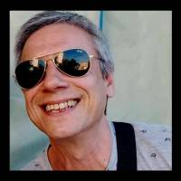   Hombre de 56 años Abasto