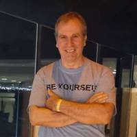   Hombre de 66 años Congreso