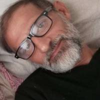   Hombre de 54 años Alte. Brown