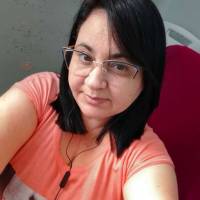   Mujer de 44 años Montevideo
