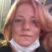   Mujer de 49 años Flores