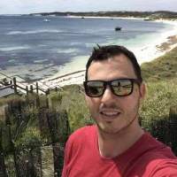   Hombre de 48 años Parque Chacabuco