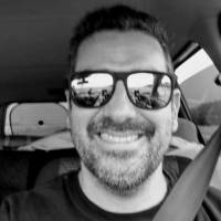   Hombre de 48 años Lanus