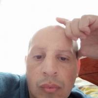   Hombre de 44 años Bogotá