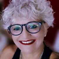   Mujer de 69 años Bahia Blanca