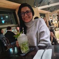   Mujer de 44 años Todo