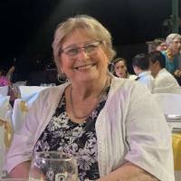   Mujer de 77 años Mercedes