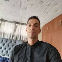   Hombre de 30 años Guayaquil