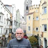   Hombre de 76 años Caballito