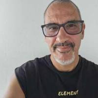   Hombre de 55 años Olivos
