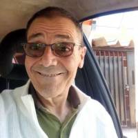   Hombre de 60 años Olivos