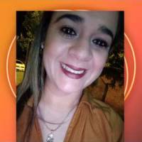   Mujer de 38 años Flores