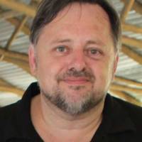   Hombre de 65 años Villa Luro