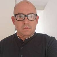   Hombre de 42 años Medellin