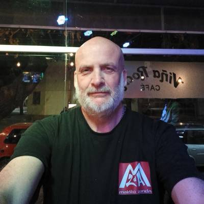  Hombre de 59 años Mendoza