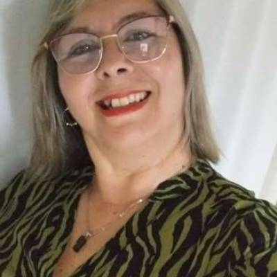  Mujer de 58 años Santa Fe
