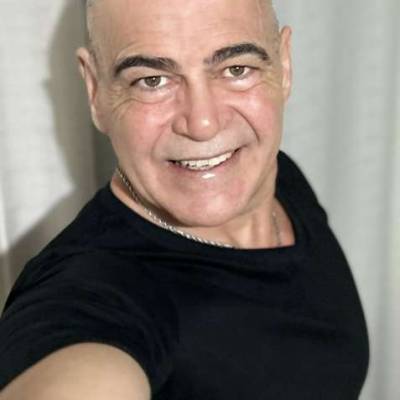  Hombre de 62 años 25 de Mayo