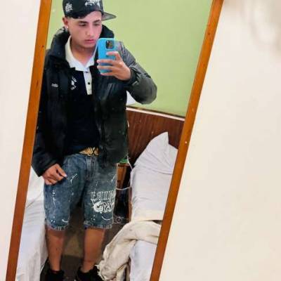  Hombre de 33 años Neuquen