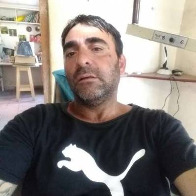  Hombre de 48 años Villa Gesell