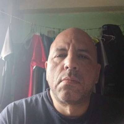 Hombre de 54 años Caracas