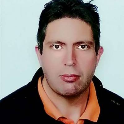  Hombre de 45 años Gijón 