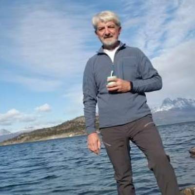  Hombre de 70 años Saavedra