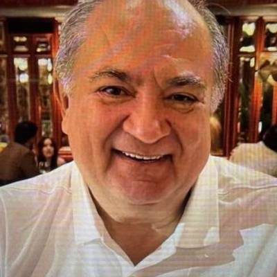  Hombre de 71 años Villa Devoto
