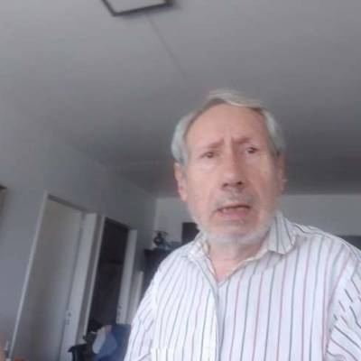  Hombre de +74 años Recoleta