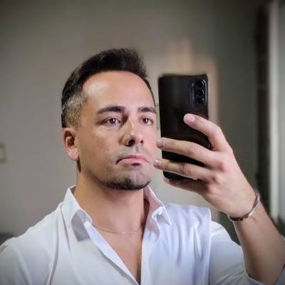  Hombre de 38 años Puerto Madryn