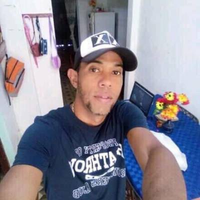  Hombre de 48 años Cuba