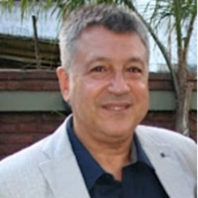  Hombre de 59 años Floresta