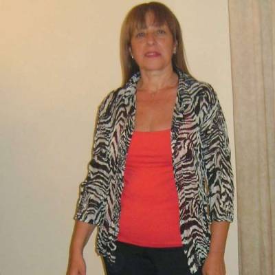  Mujer de 69 años Parque Chacabuco