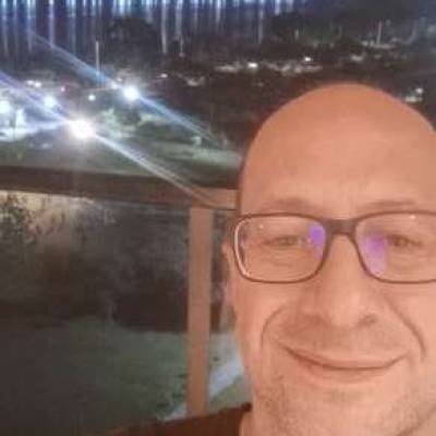  Hombre de 51 años Mendoza
