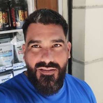 Hombre de 45 años San Miguel de Tucuman